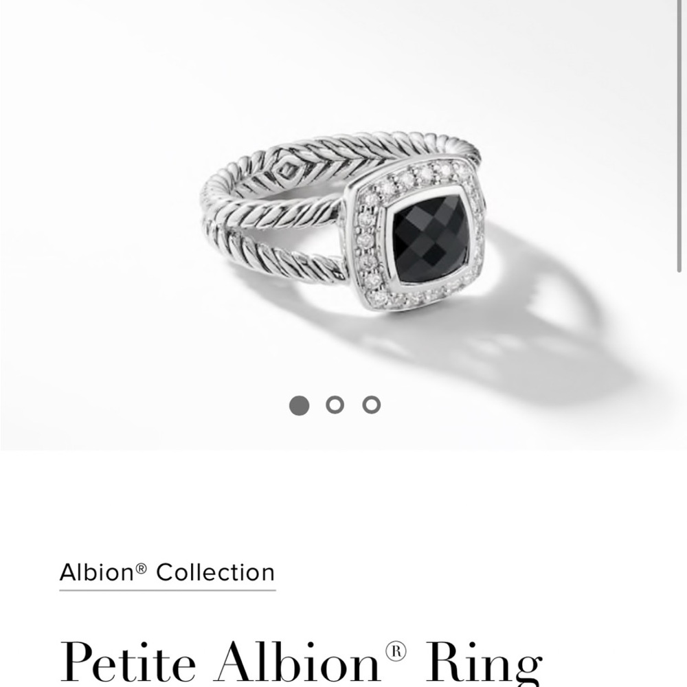 Women’s David Yurman Petite Albion Ring with Black Onyx and Diamonds - Picture 7 of 8